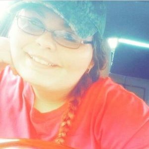 Meet your Posher, Emiley